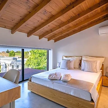 Kallithea Village Hotell 5*